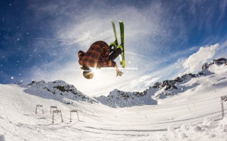 九游会j9：网购警示，球星阿德耶米盲盒购物风波险些触法